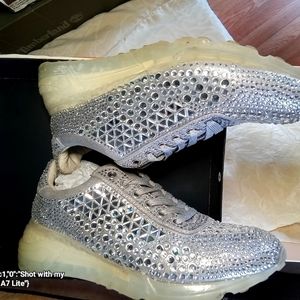 STEVE MADDEN LIMITED EDITION PLATINUM ENTERTAINERS PROFORMANCE CHOICE SPORTSHOE